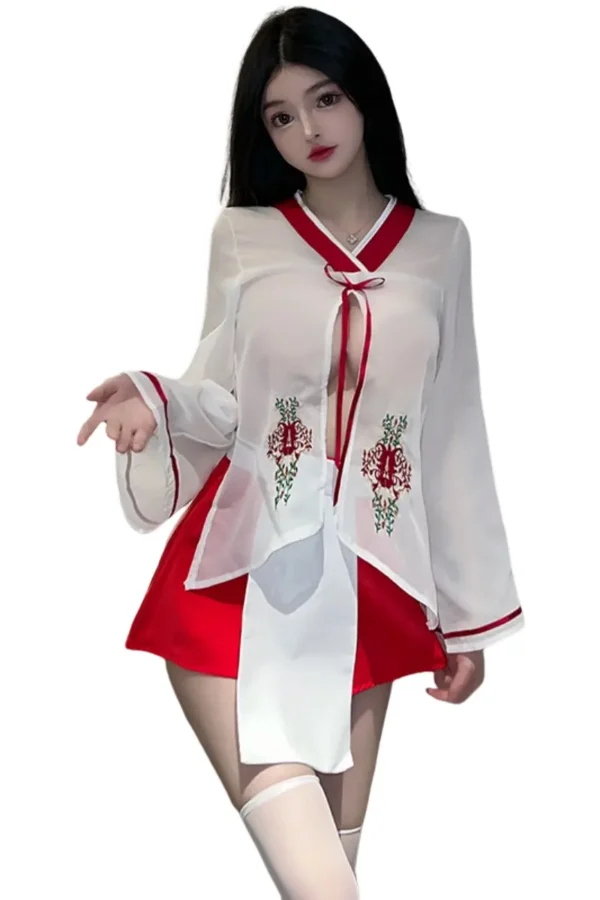 Custom kimono lingerie sexy with a bow-tie front and embroidered details.