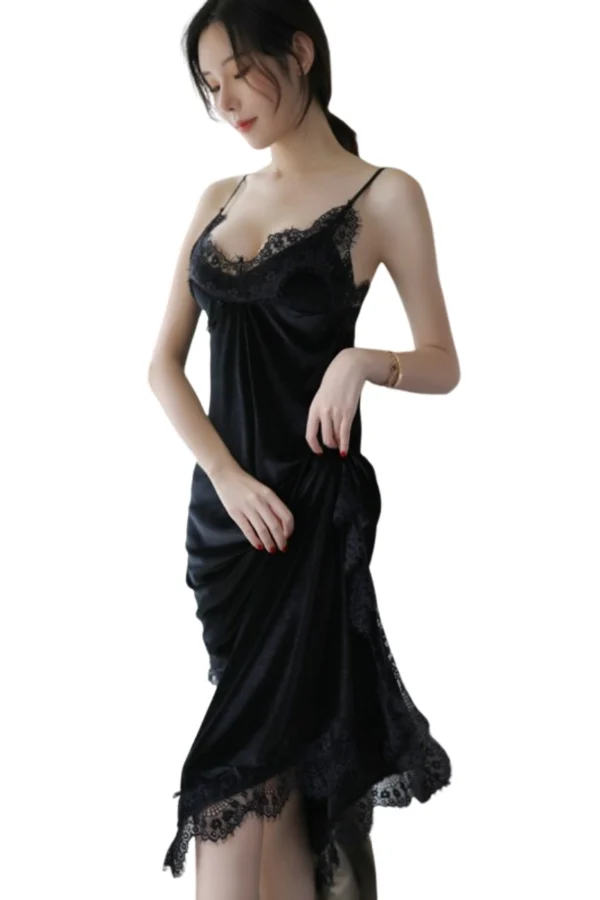 Graceful B2B black lace nightgown with a delicate design, tailored for wholesale buyers.