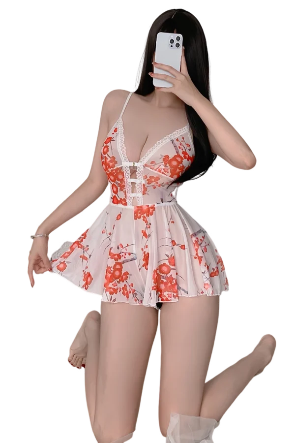 Exquisite lace chemise nightgown with floral details for B2B clients